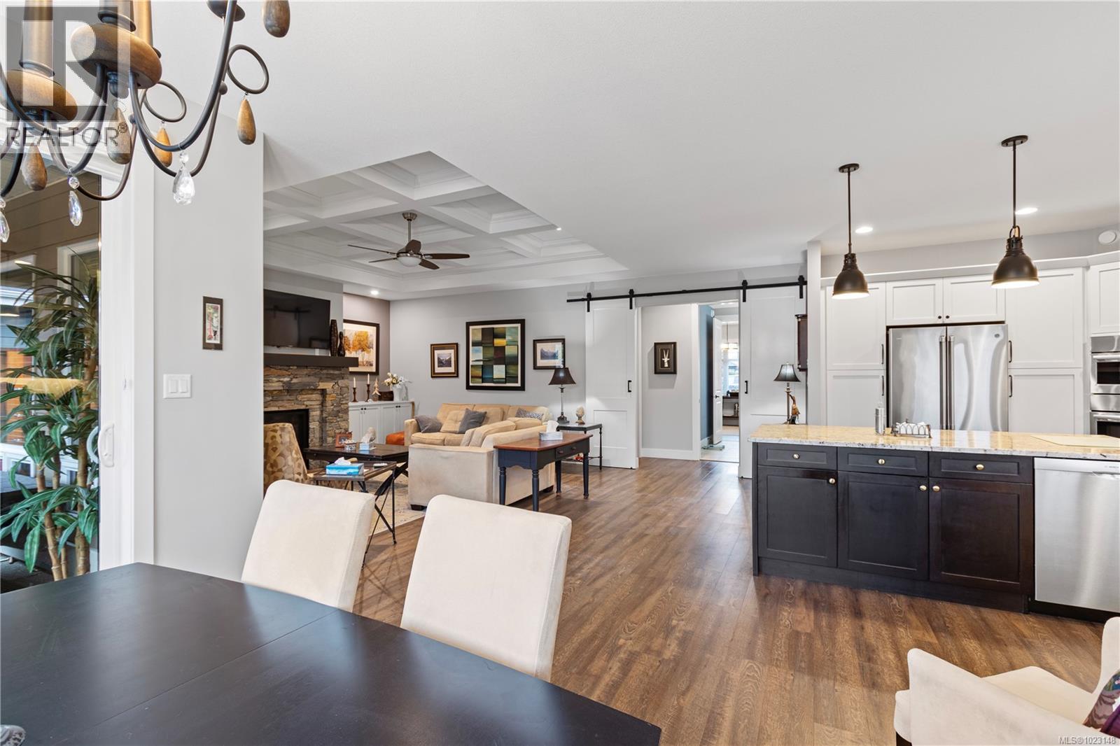 646 Alpine Dr, Parksville