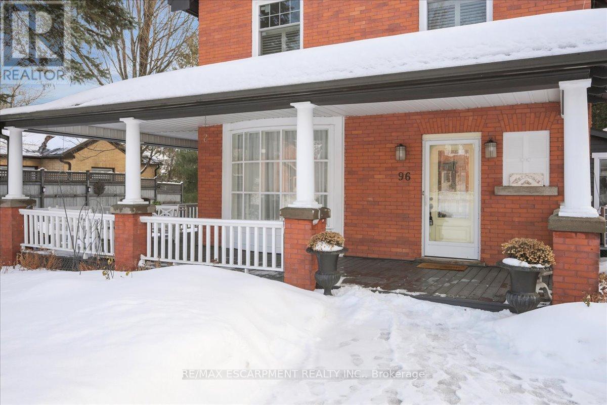 96 ONTARIO STREET - Photo 3 of 43, Bracebridge (Macaulay), Ontario