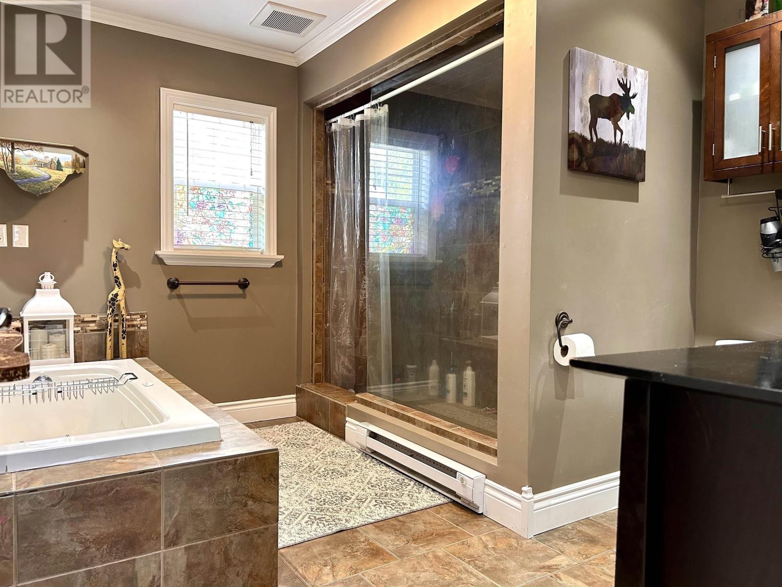 Property 17 of 48 of 60 Cowan Street