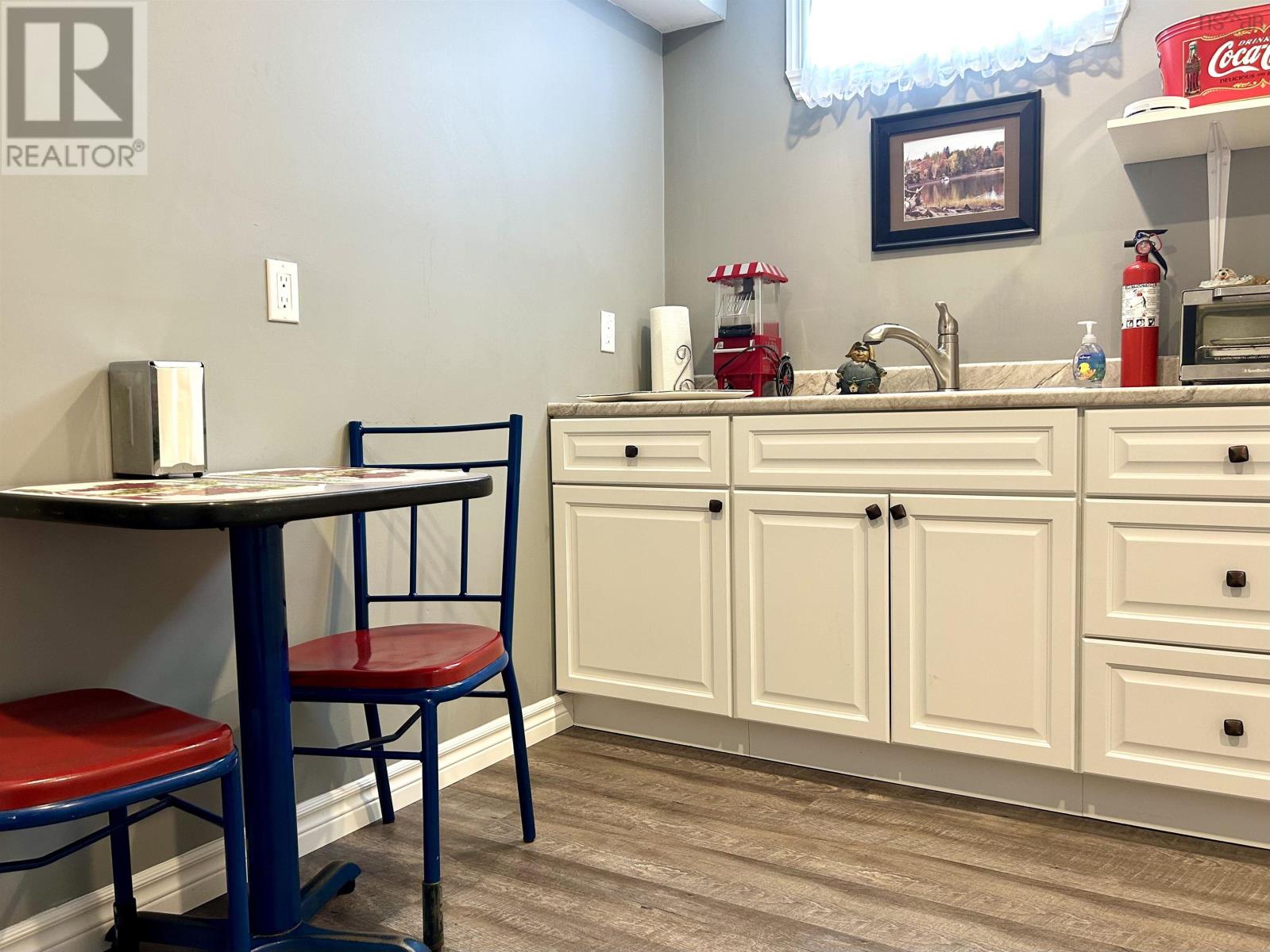 Property 42 of 48 of 60 Cowan Street