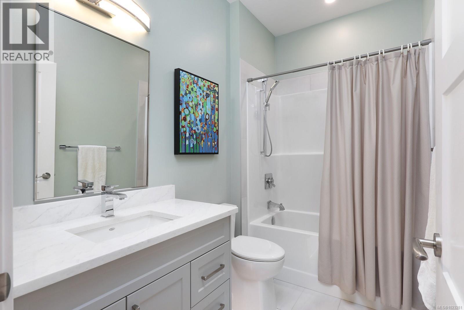 2782 Sheffield Cres, Courtenay