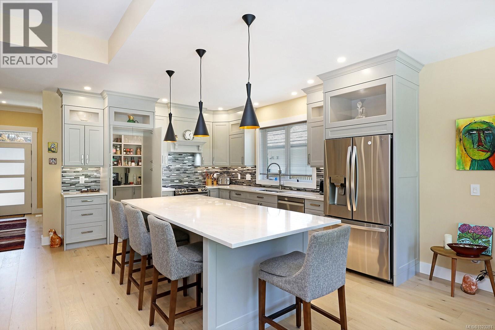 2782 Sheffield Cres, Courtenay