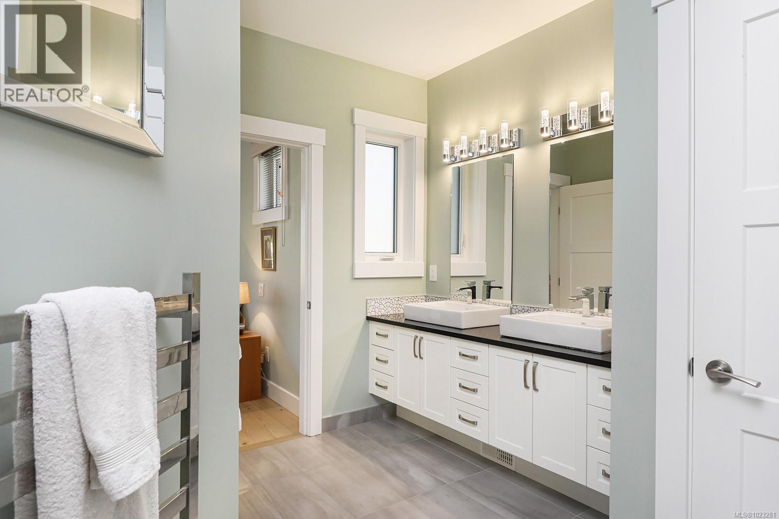 2782 Sheffield Cres, Courtenay