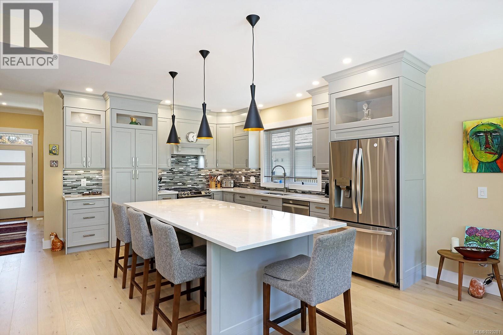 2782 Sheffield Cres, Courtenay