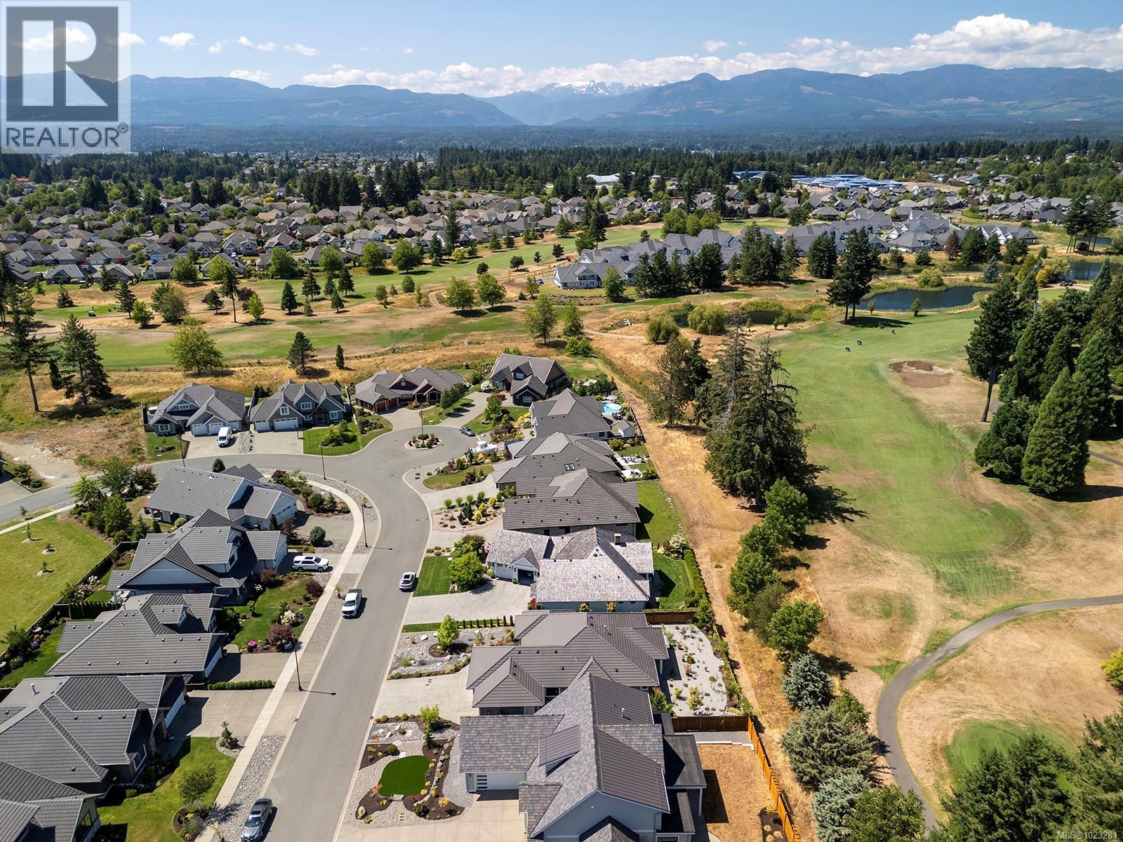 2782 Sheffield Cres, Courtenay