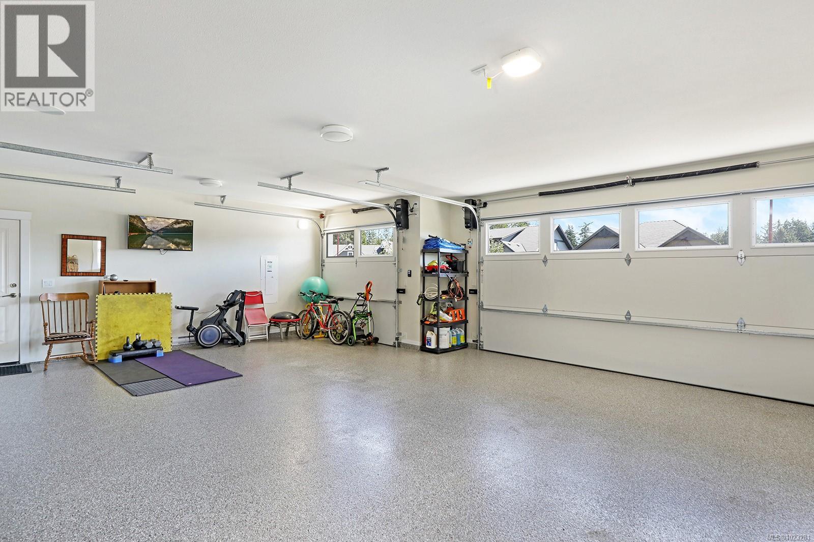 2782 Sheffield Cres, Courtenay