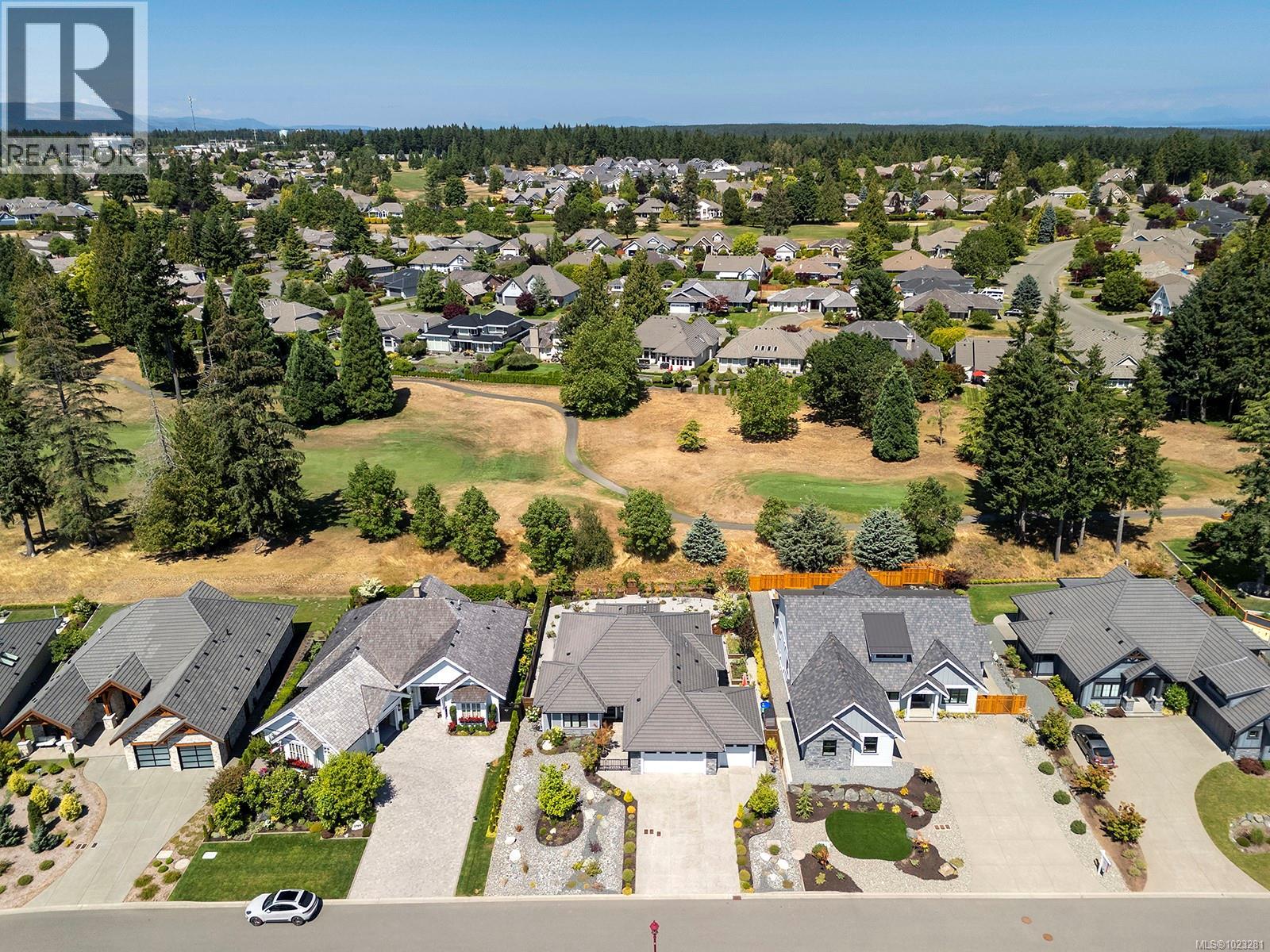 2782 Sheffield Cres, Courtenay