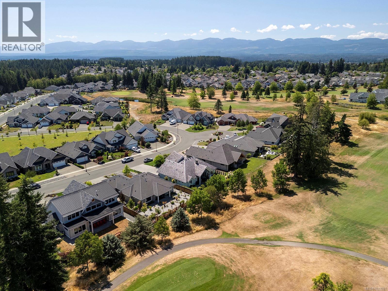 2782 Sheffield Cres, Courtenay