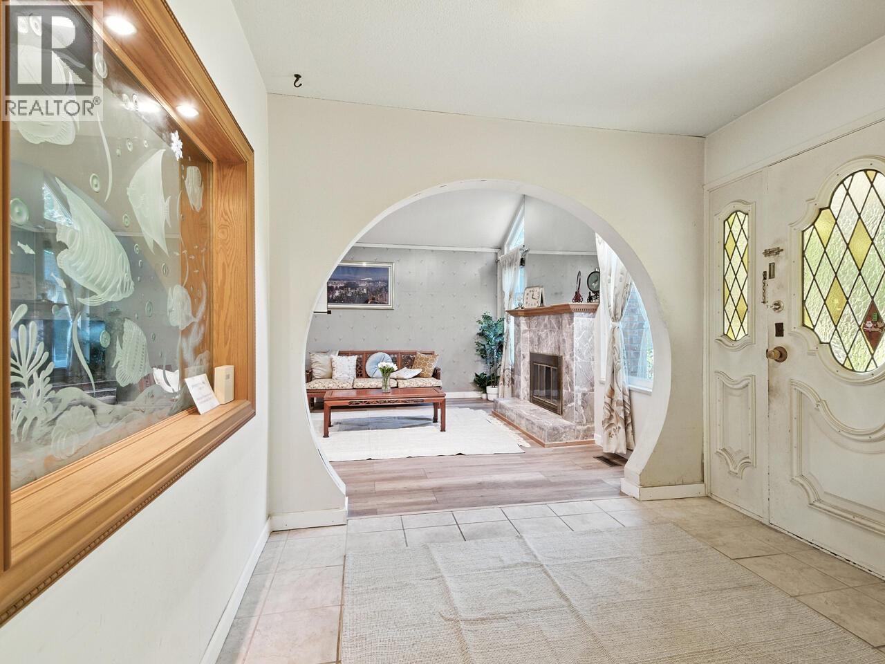 6710 RADISSON STREET - Photo 4 of 28, Vancouver, British Columbia