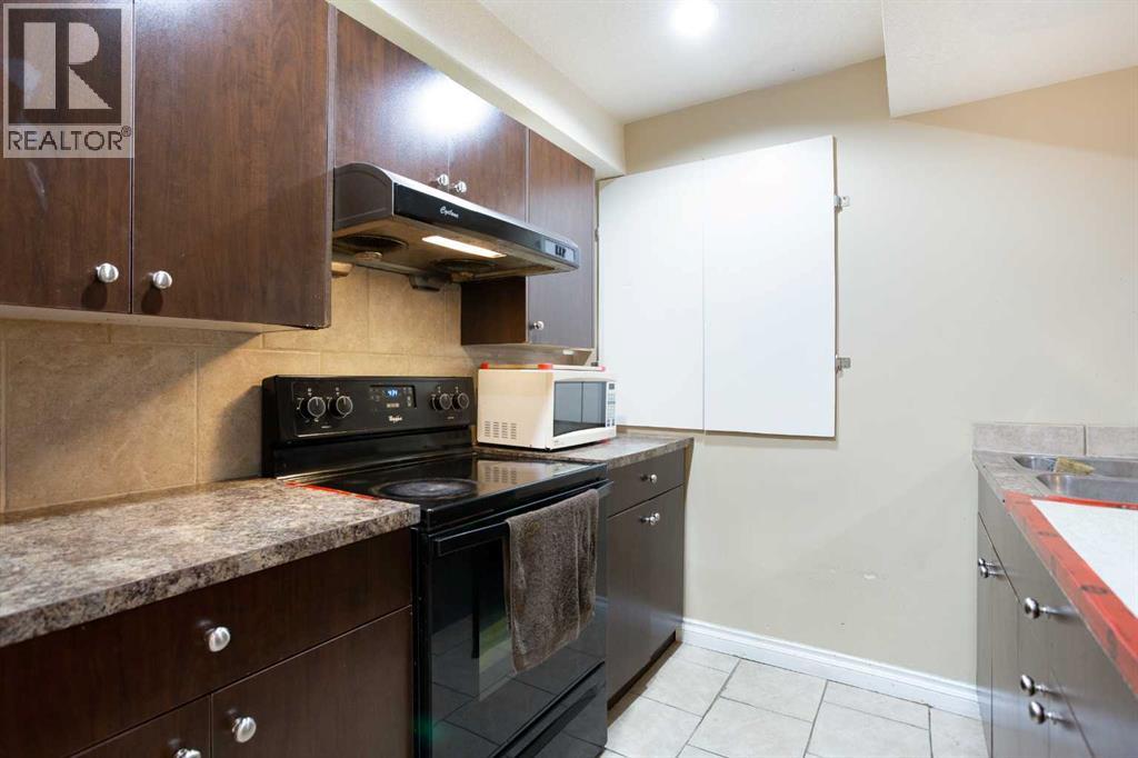 Single Family House for Sale in  Taralake Manor NE Taradale Calgary 