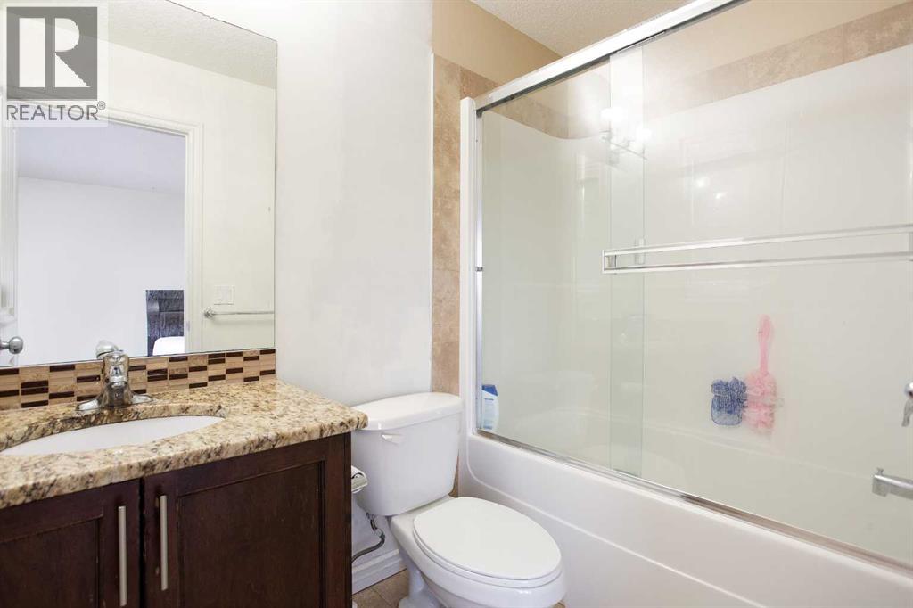 Single Family House for Sale in  Taralake Manor NE Taradale Calgary 