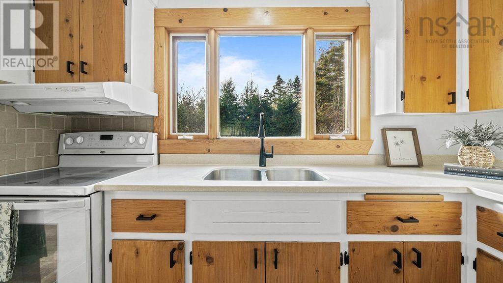 Property 22 of 48 of 6027 St. Margarets Bay Road