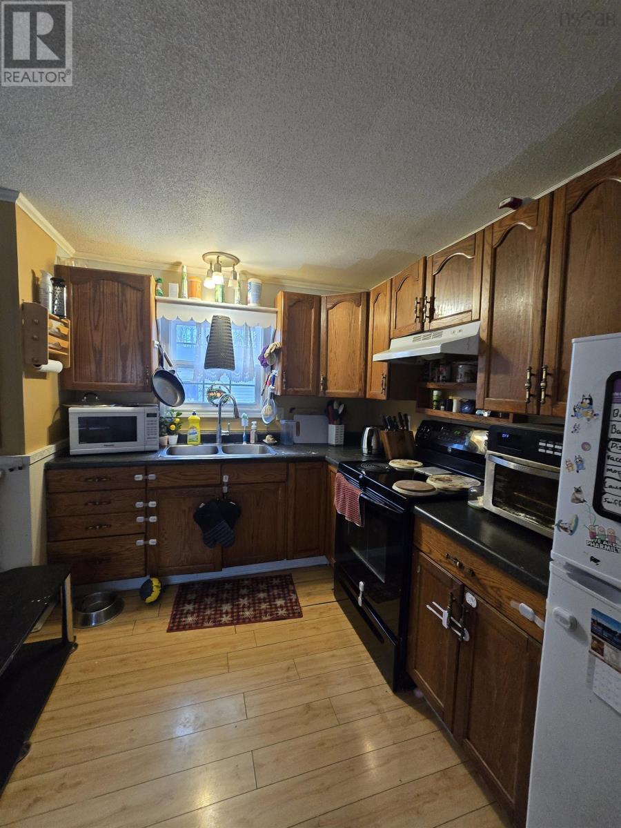 Property 13 of 25 of 16 Autumn Street