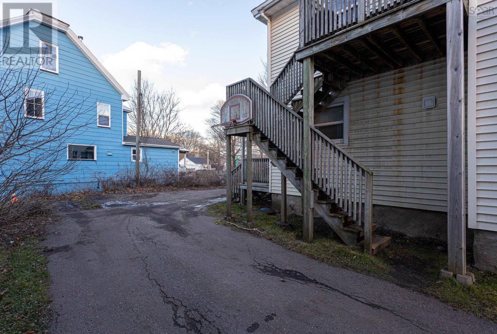 Property 9 of 27 of 5 Victoria Street