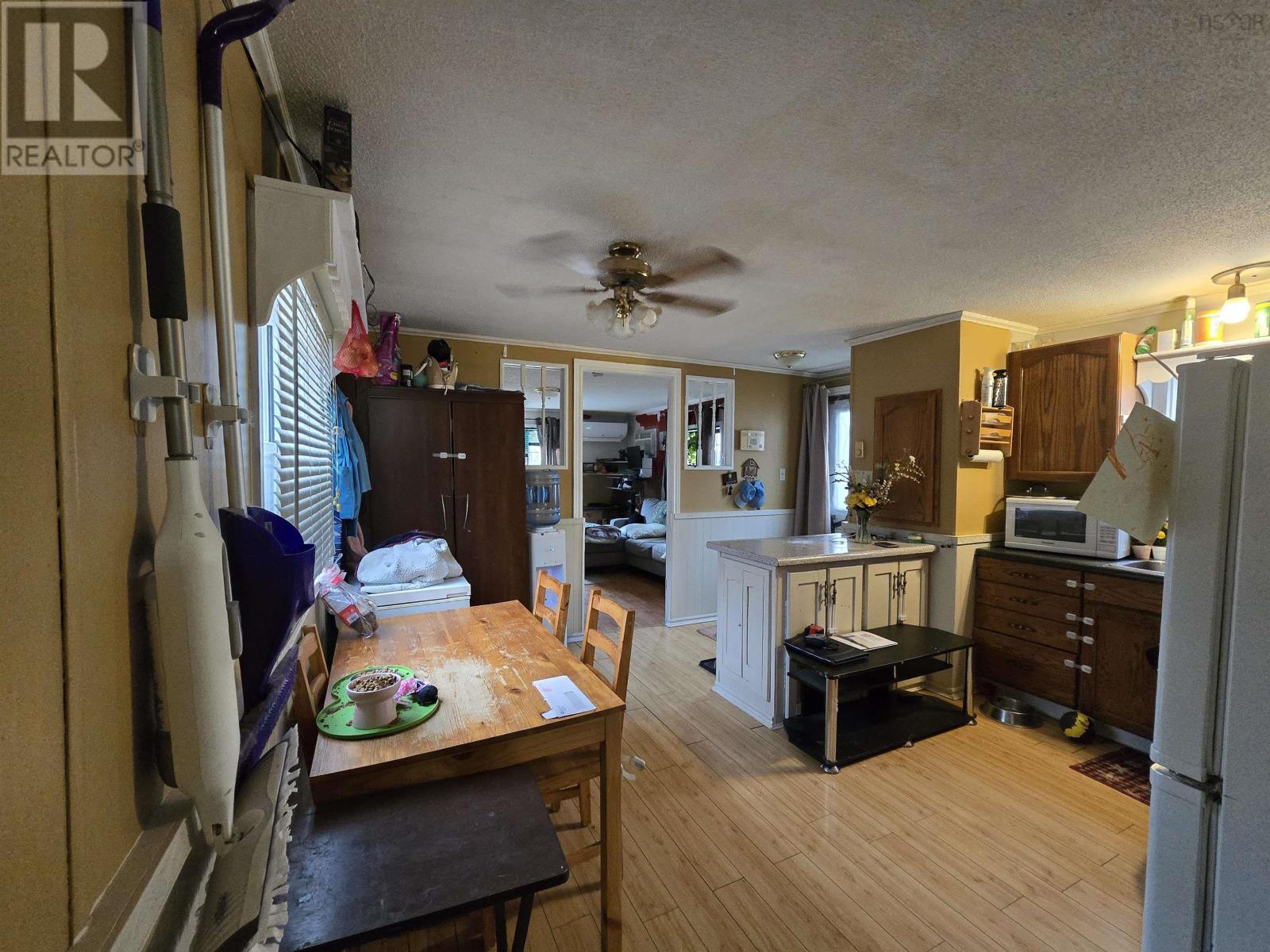 Property 14 of 25 of 16 Autumn Street