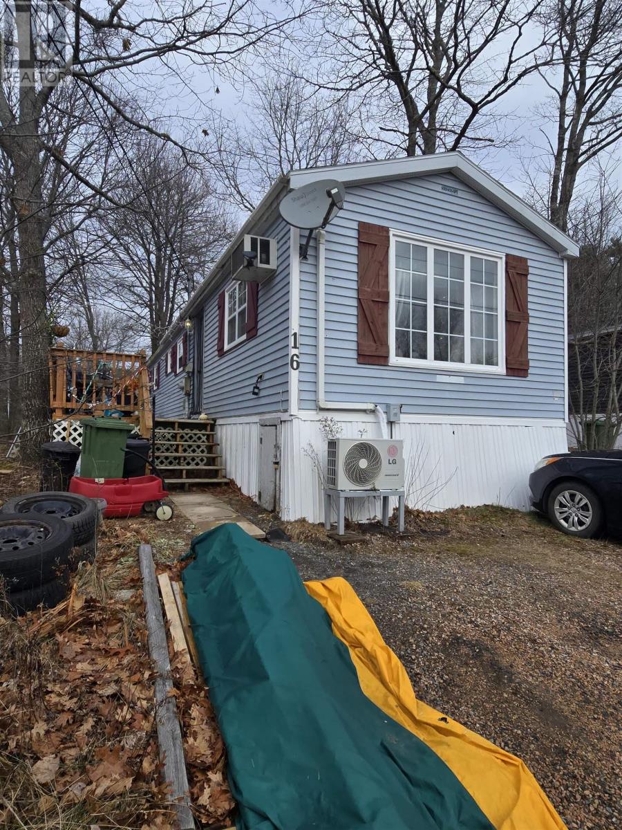 Property 2 of 25 of 16 Autumn Street