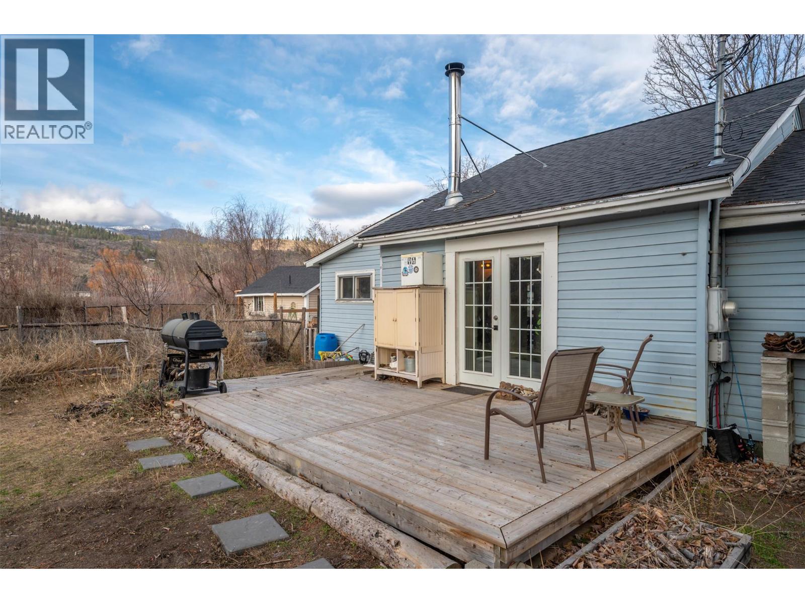 7466 ISLAND Road, Oliver