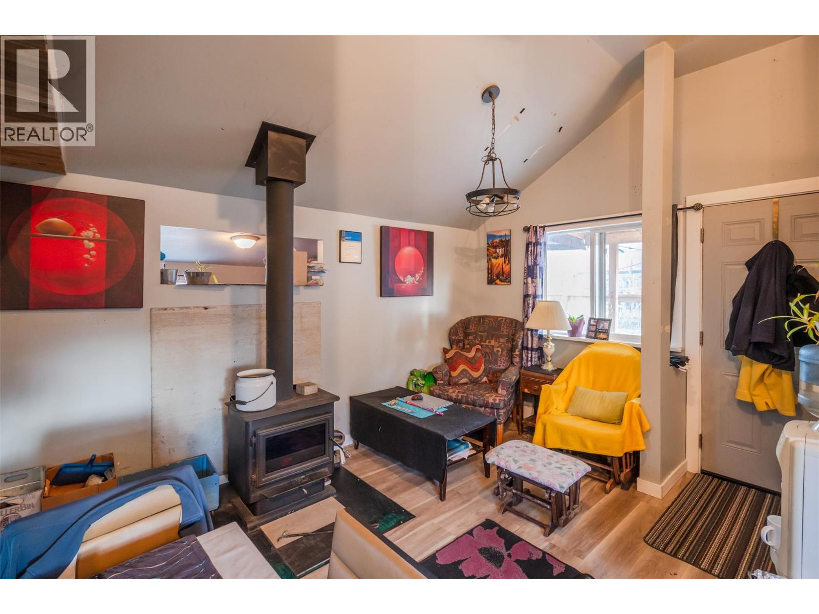 7466 ISLAND Road, Oliver