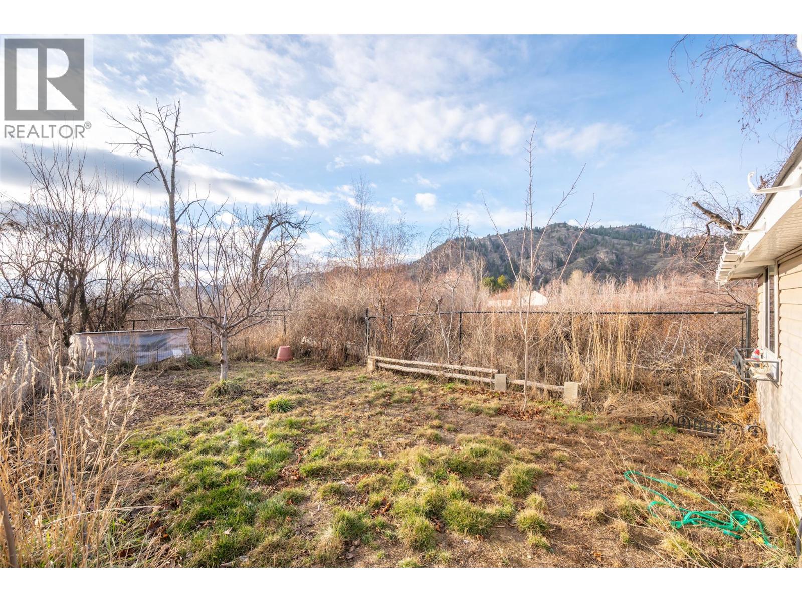 7466 ISLAND Road, Oliver