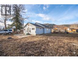  7466 ISLAND Road, Oliver