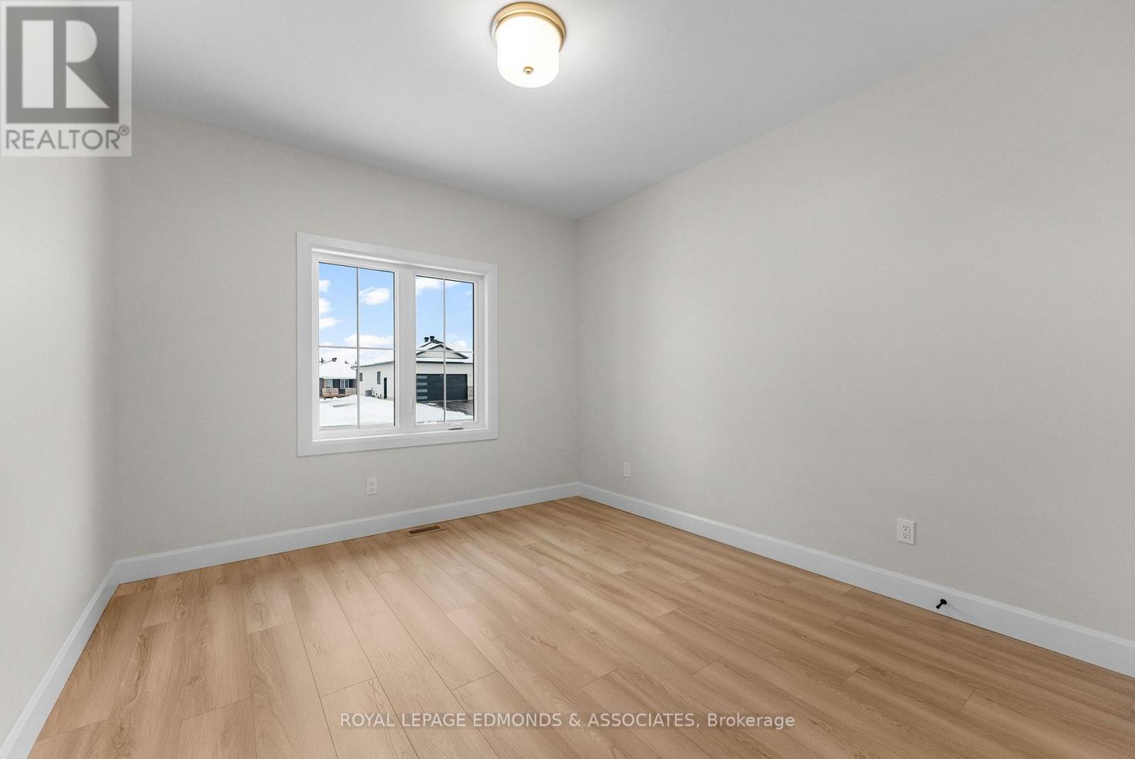 22 BAMAGILLIA STREET - 19