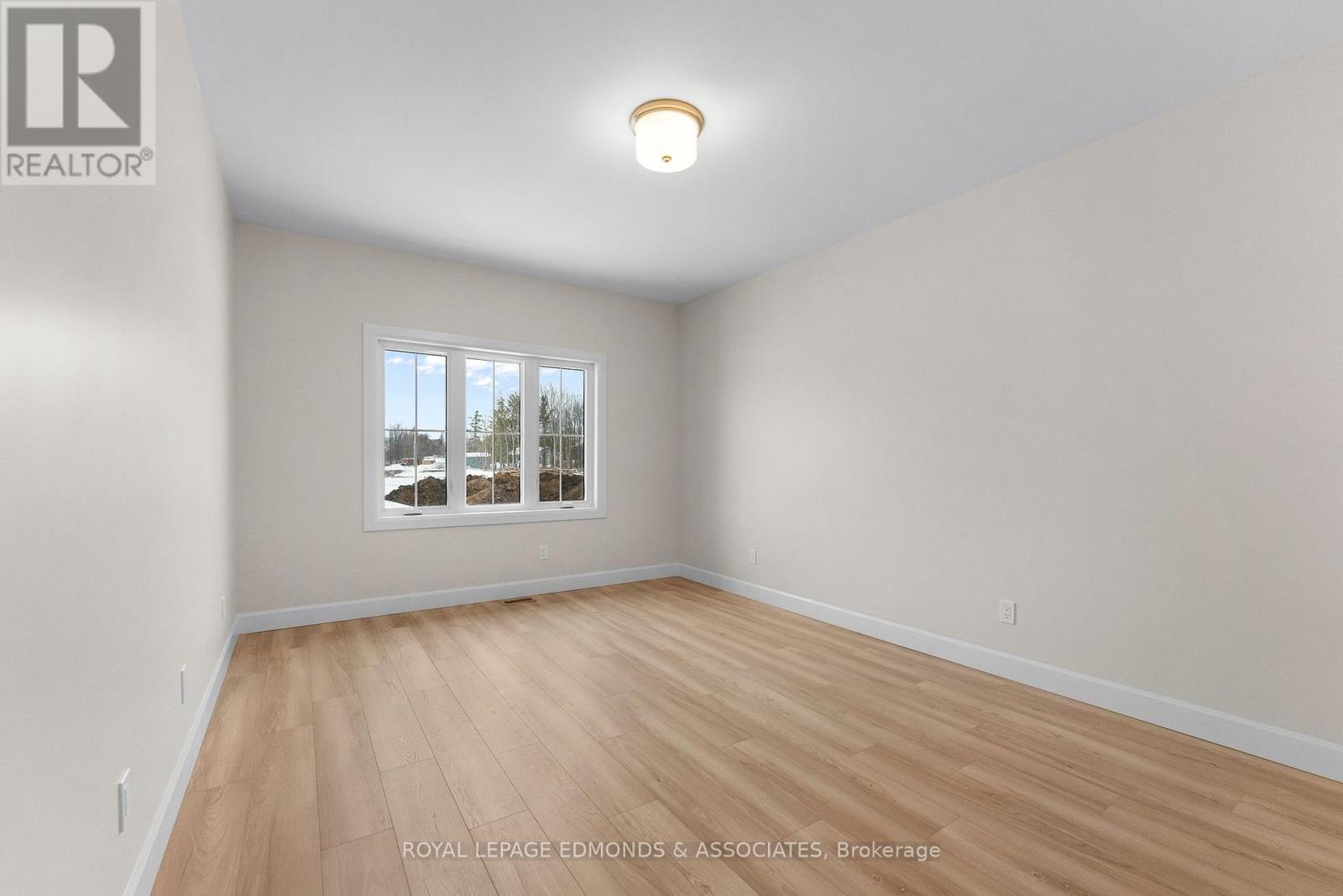 22 BAMAGILLIA STREET - 20