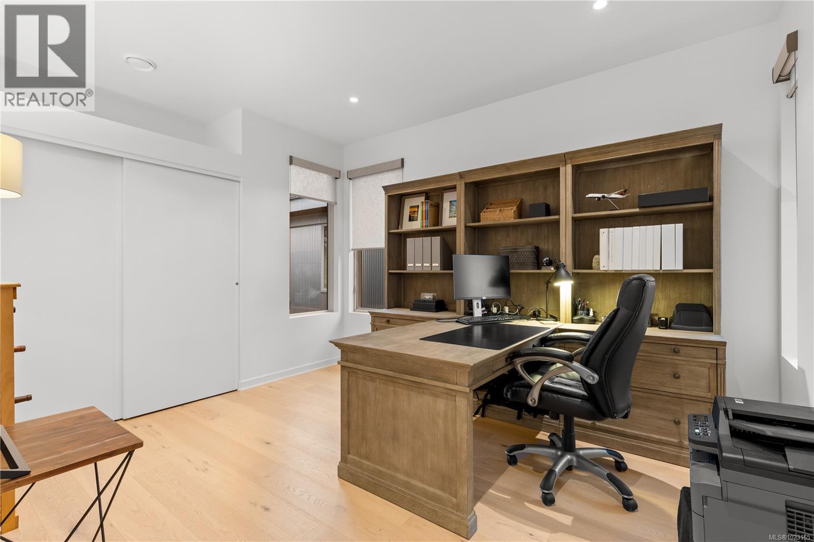  10383 Allbay Road, Sidney