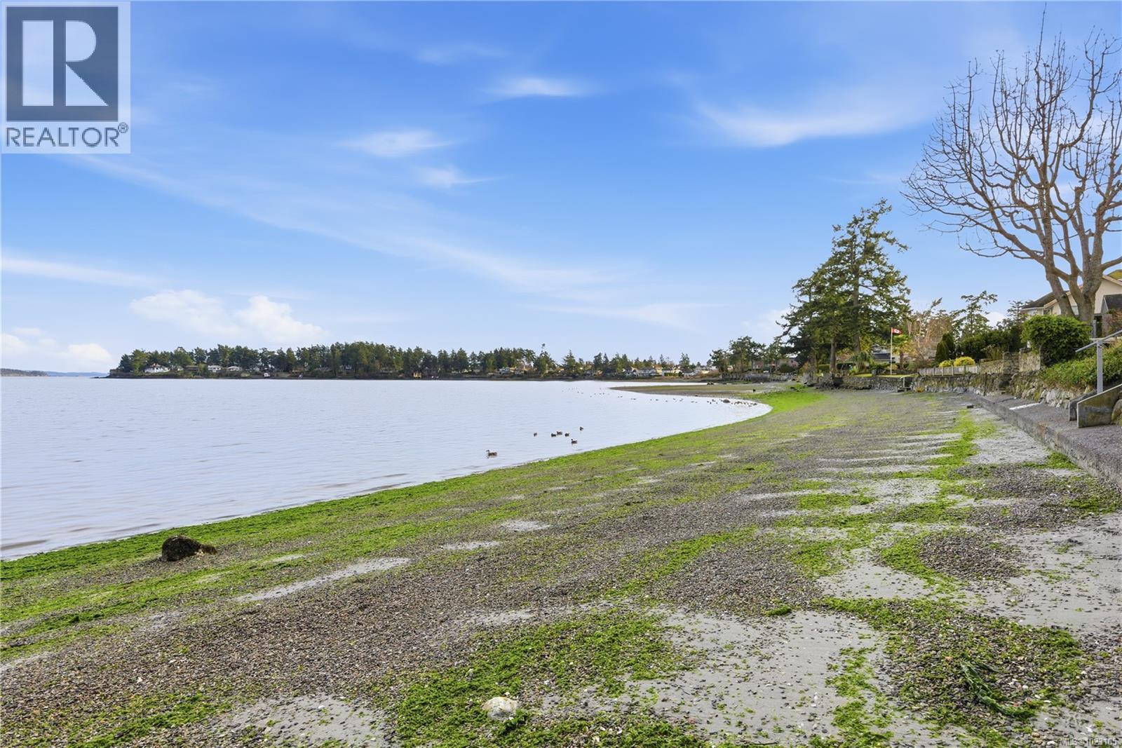  10383 Allbay Road, Sidney