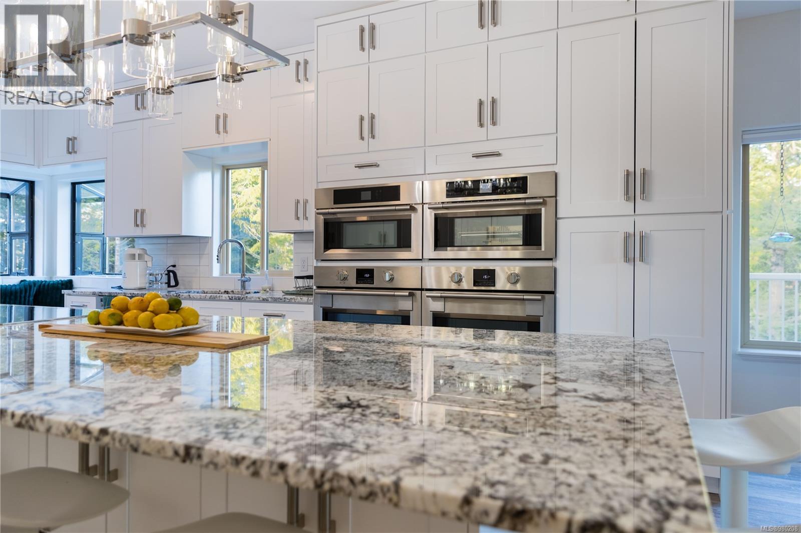  740 Windover Terrace, Metchosin