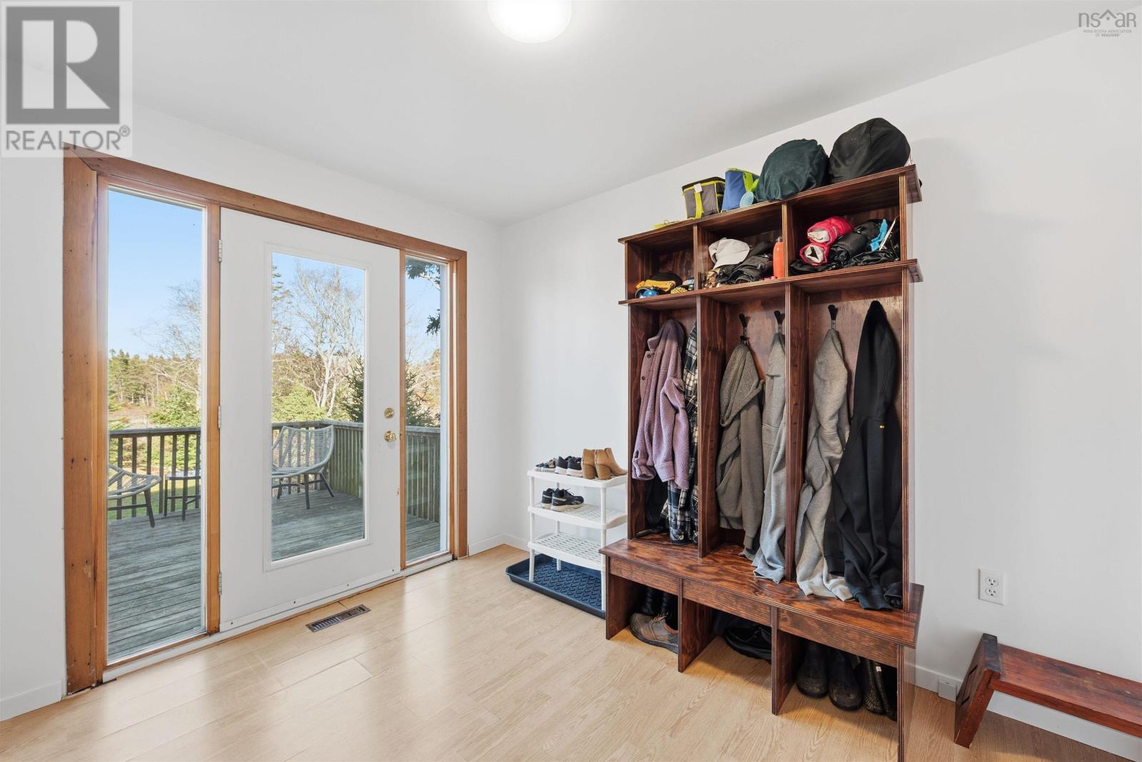 Property 18 of 40 of 4597 Prospect rd.