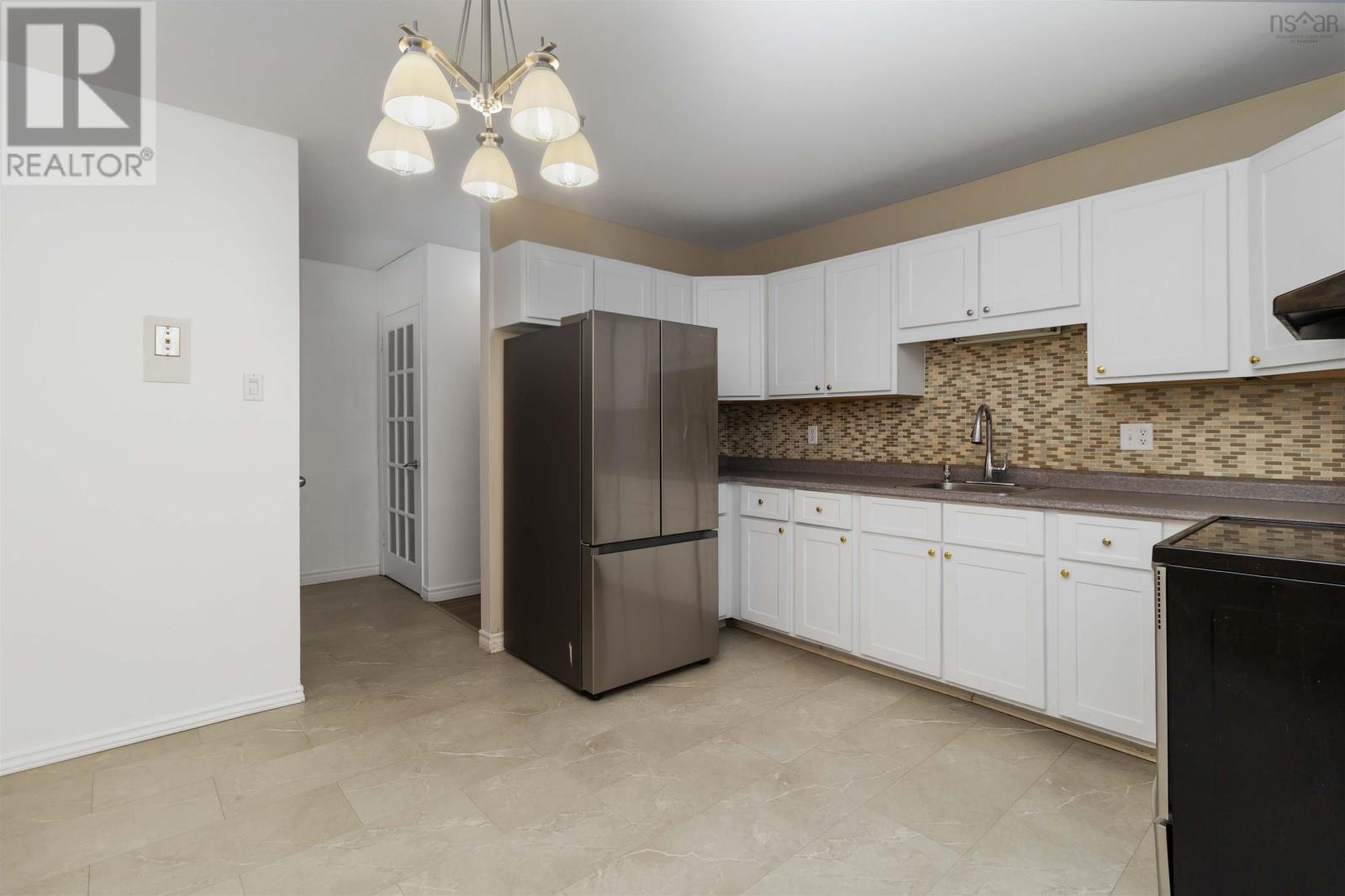 Property 10 of 30 of 23 Aberdeen Court