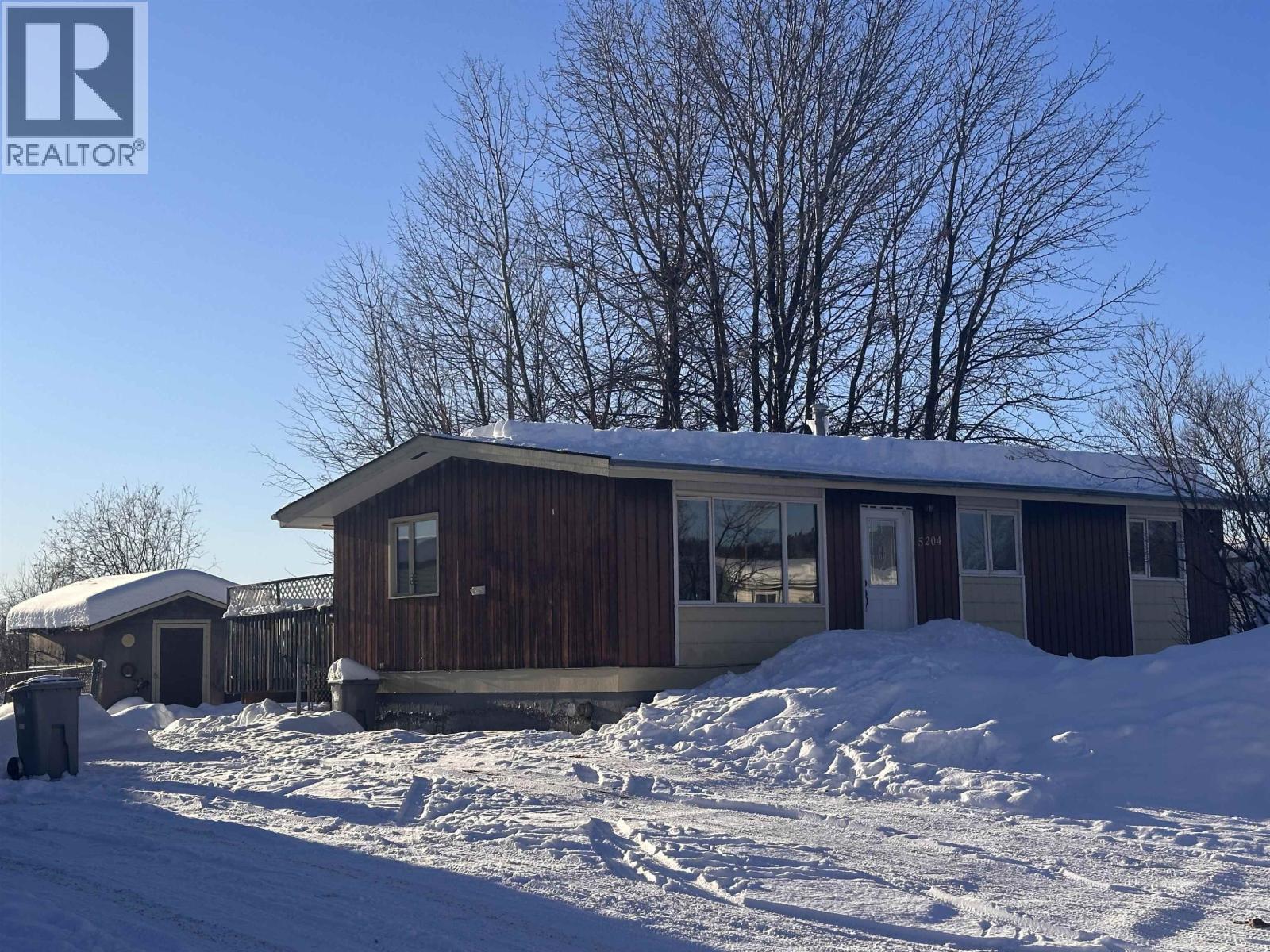 5204 TAMARACK CRESCENT, Fort Nelson