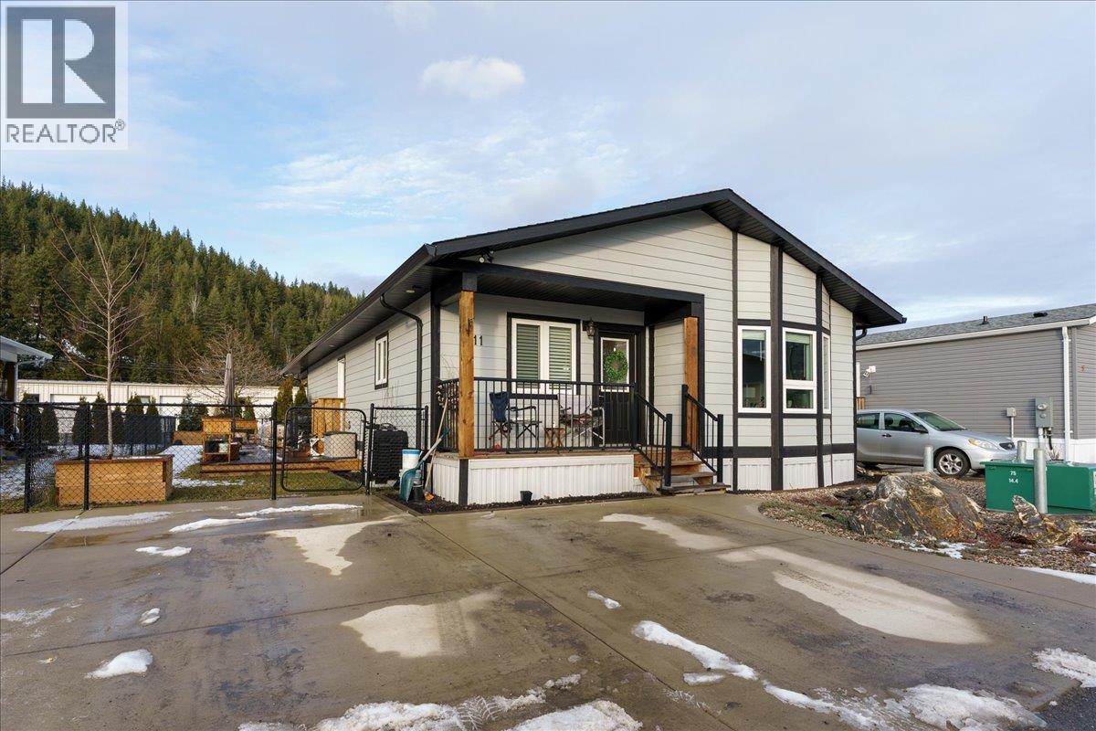11 1705 Hillier Road East, Sicamous
