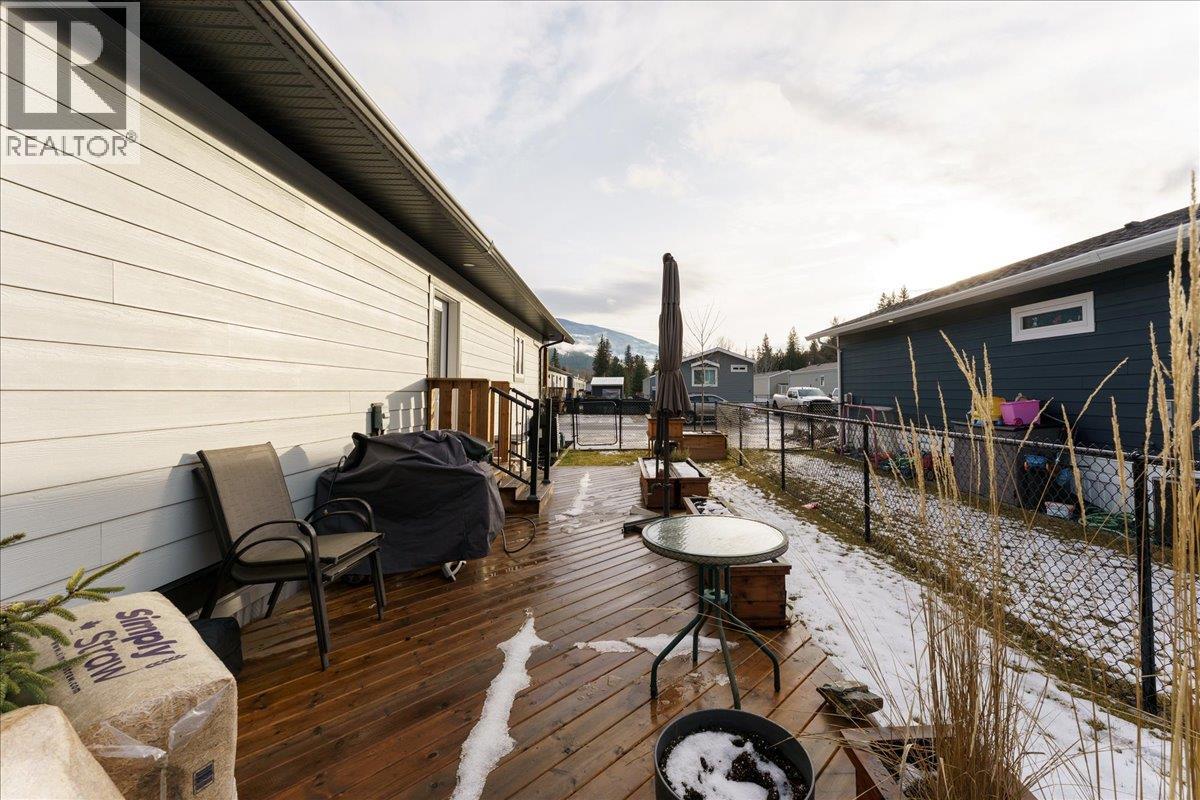 #11 1705 Hillier Road E - 36