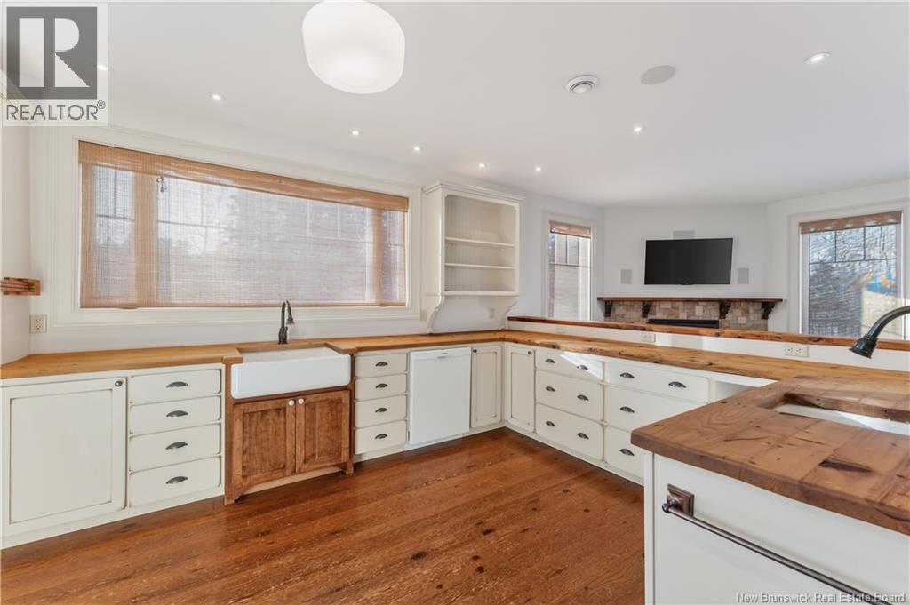 32 Campbell Hill Road - Image 10