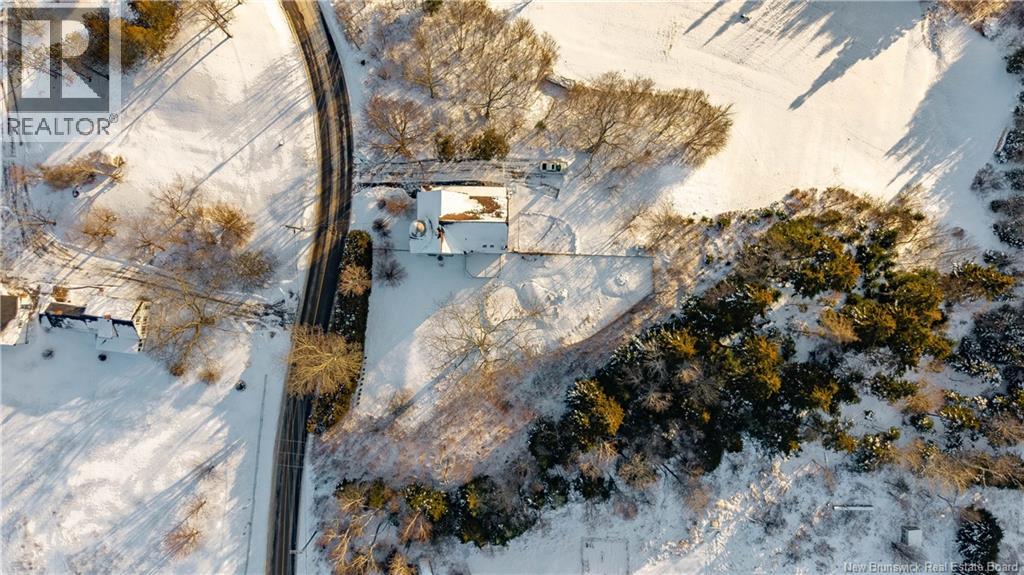32 Campbell Hill Road - 50