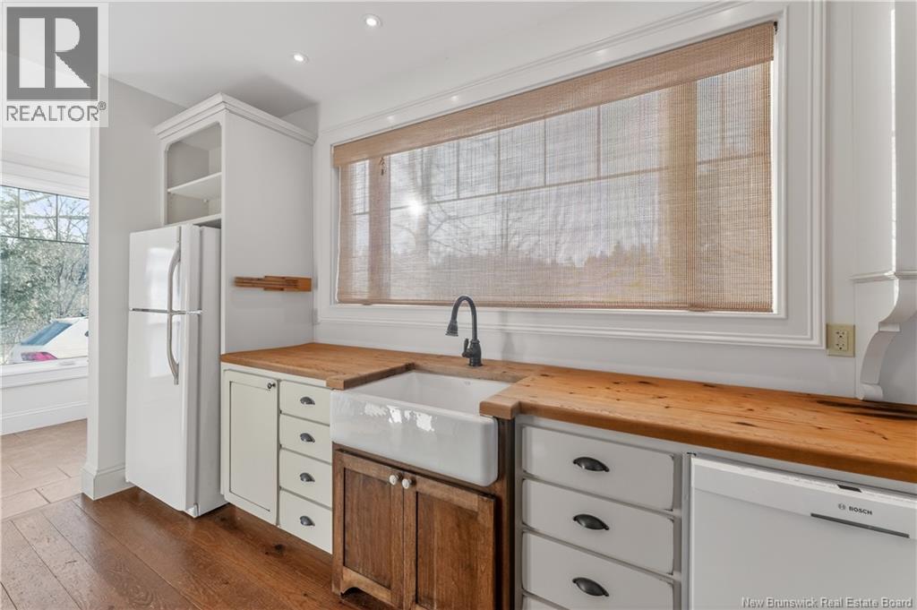 32 Campbell Hill Road - Image 8