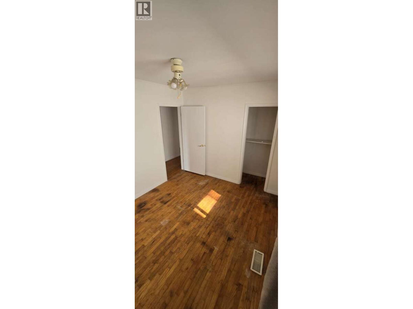 7669 BURGESS STREET, Burnaby