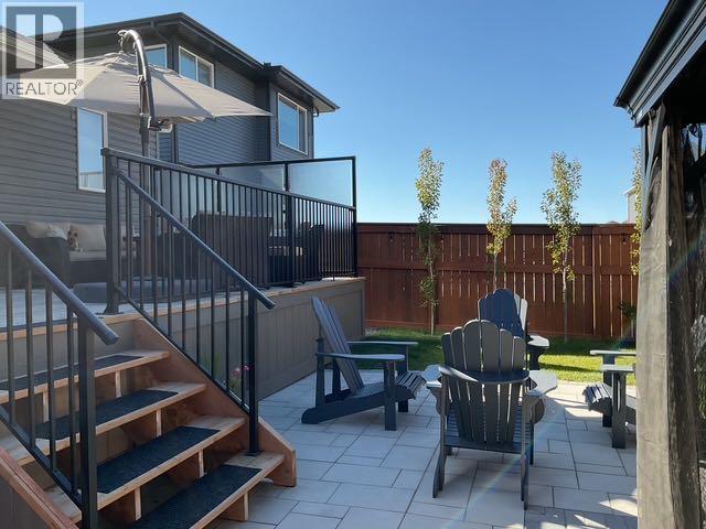 196 Emberside Hollow, Cochrane