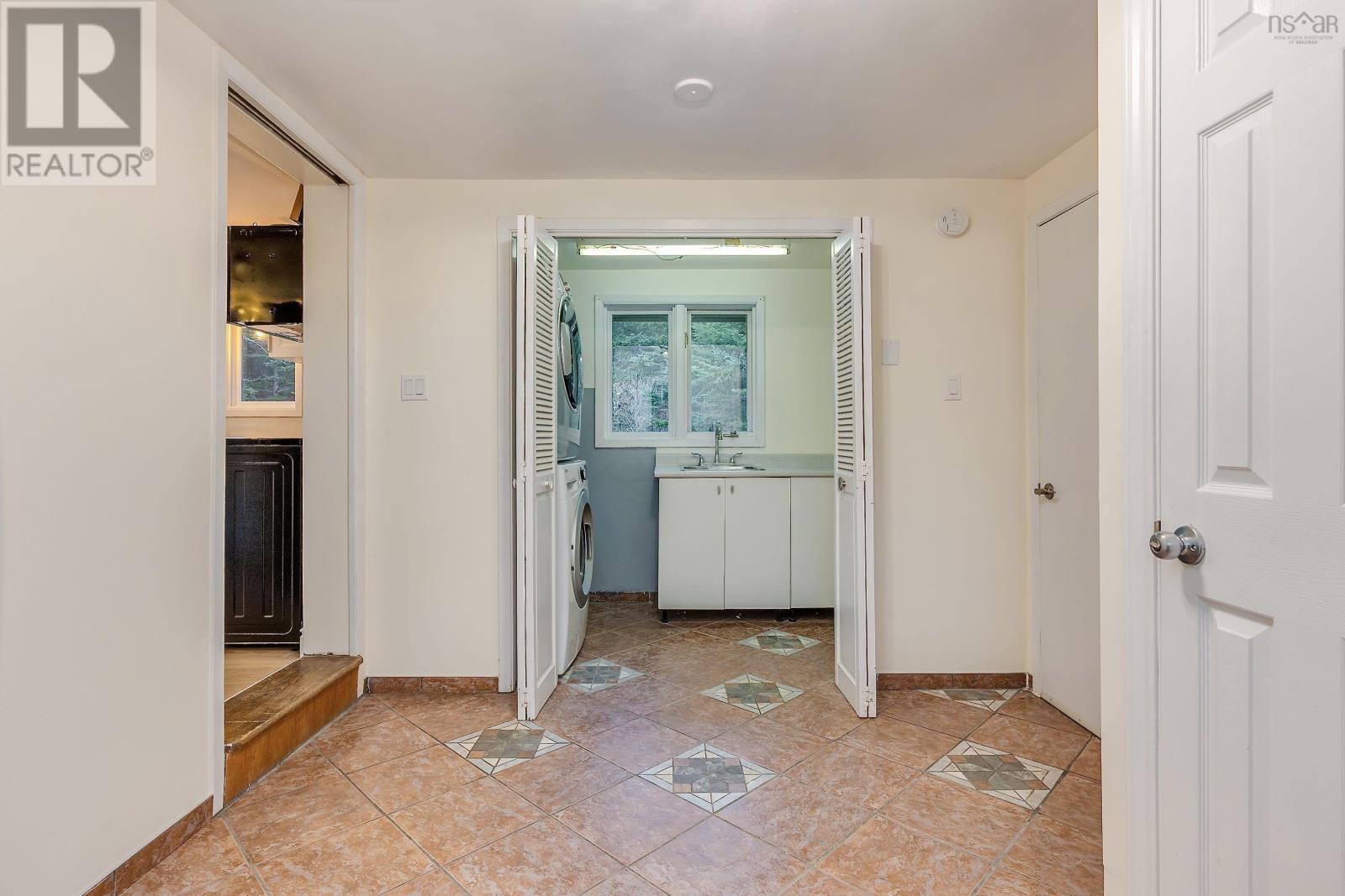 Property 37 of 41 of 310 Hillside Drive