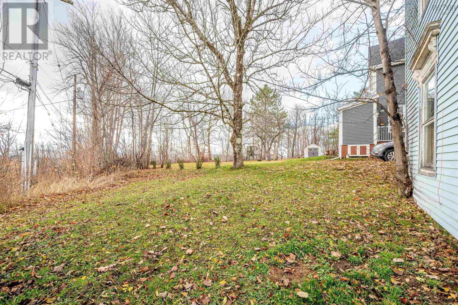 Property 8 of 24 of 544 Wilson Street