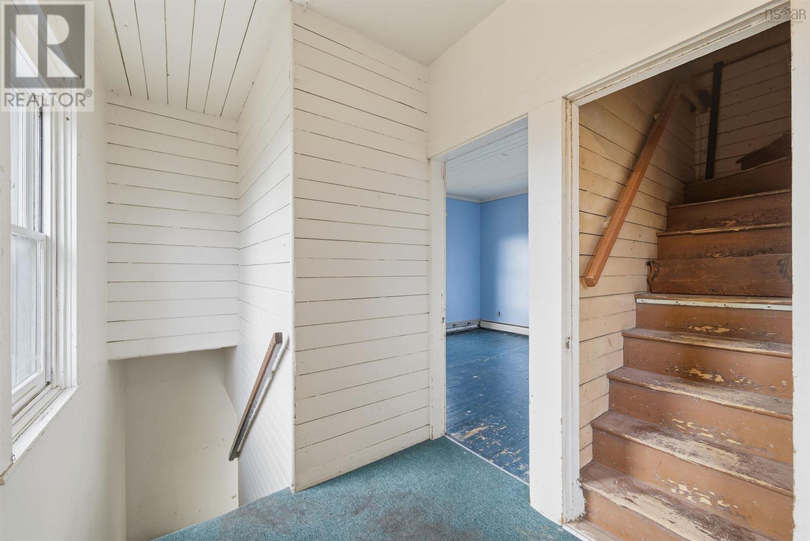 Property 17 of 24 of 544 Wilson Street