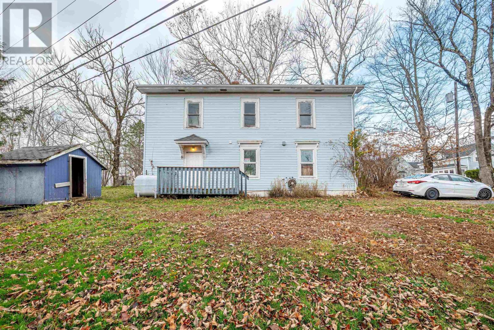 Property 3 of 24 of 544 Wilson Street