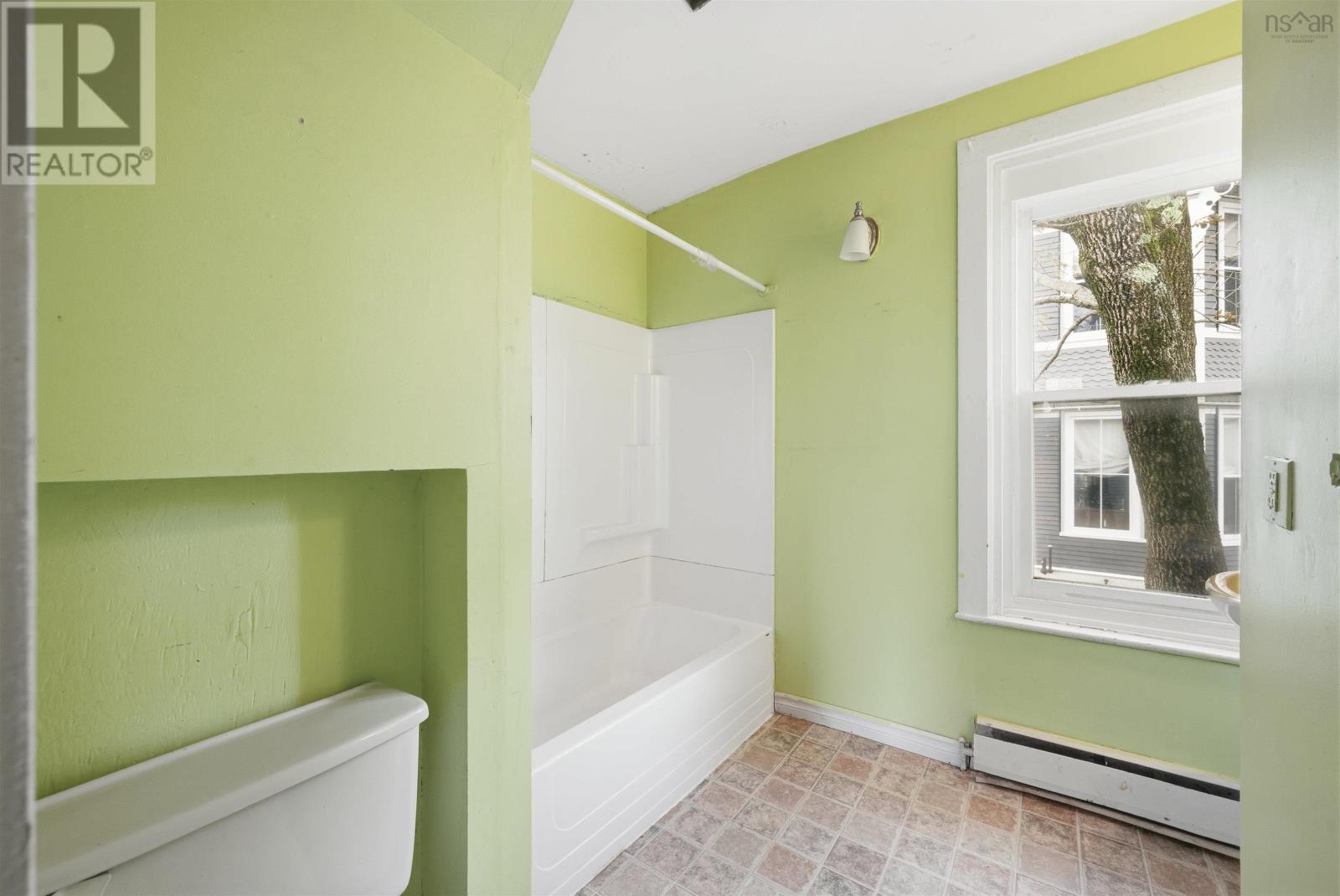 Property 20 of 24 of 544 Wilson Street