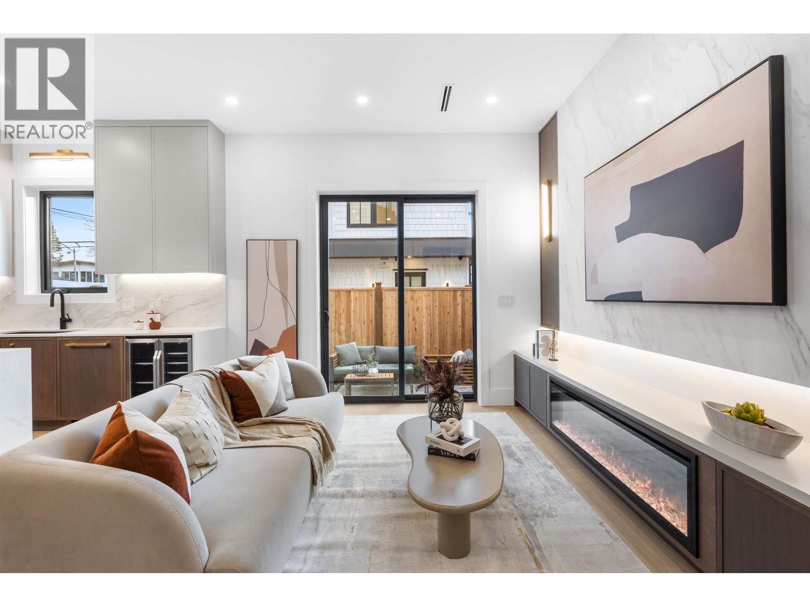 2 546 E 46TH AVENUE, Vancouver