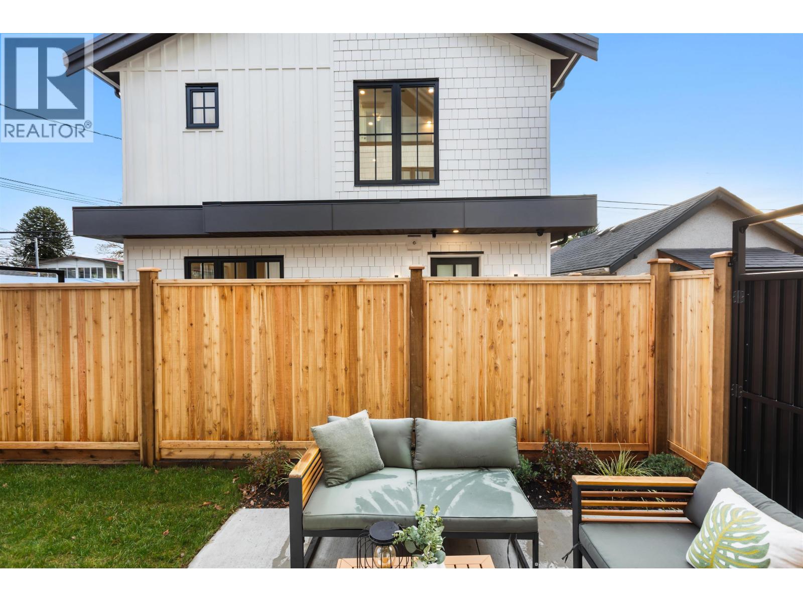 2 546 E 46TH AVENUE, Vancouver