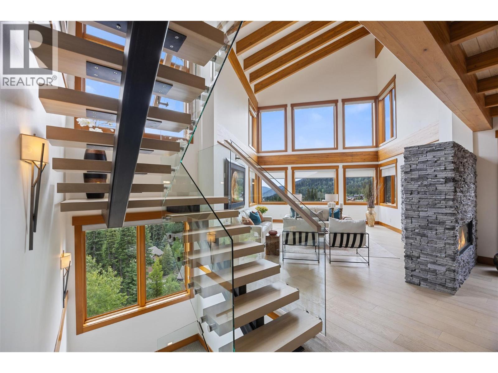 4249 Bella Vista Drive, Sun Peaks