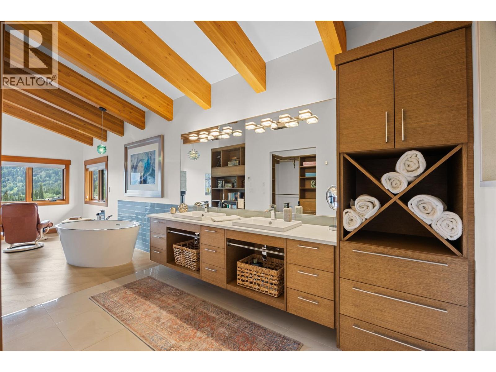 4249 Bella Vista Drive, Sun Peaks