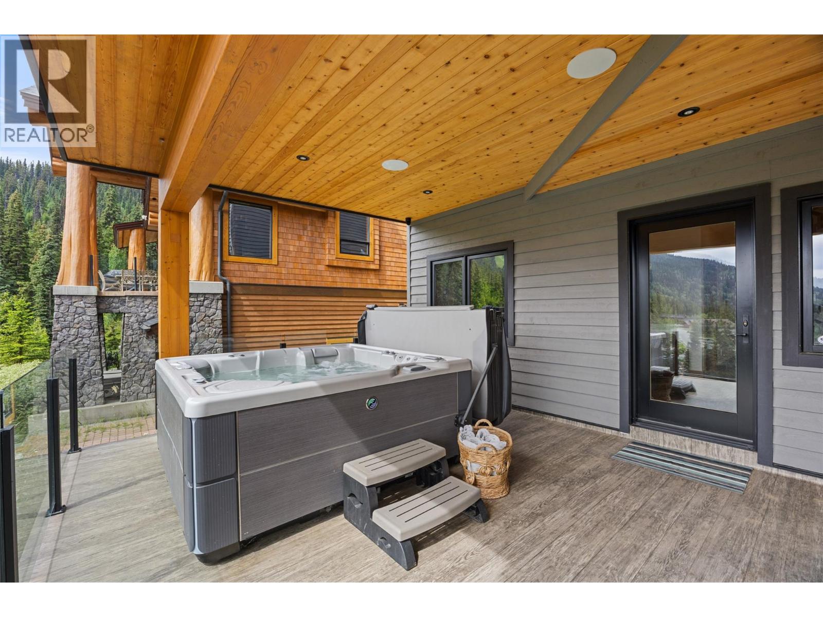 4249 Bella Vista Drive, Sun Peaks