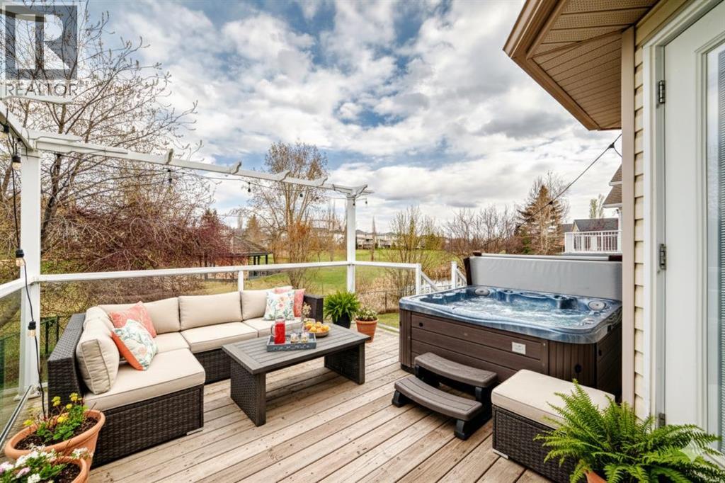 Single Family House for Sale in  Douglasview Rise SE Douglasdale/Glen Calgary 